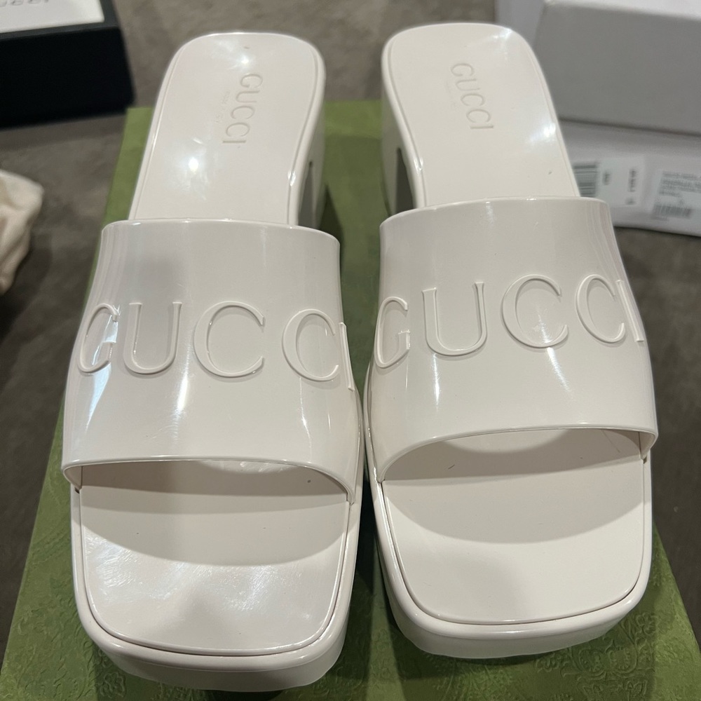 Gucci rubber sandals